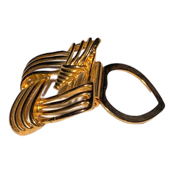 VTG Classic Abstract Weave Gold Tone Square Scarf, Hat or Dress Clip Accessory - Picture 5 of 6